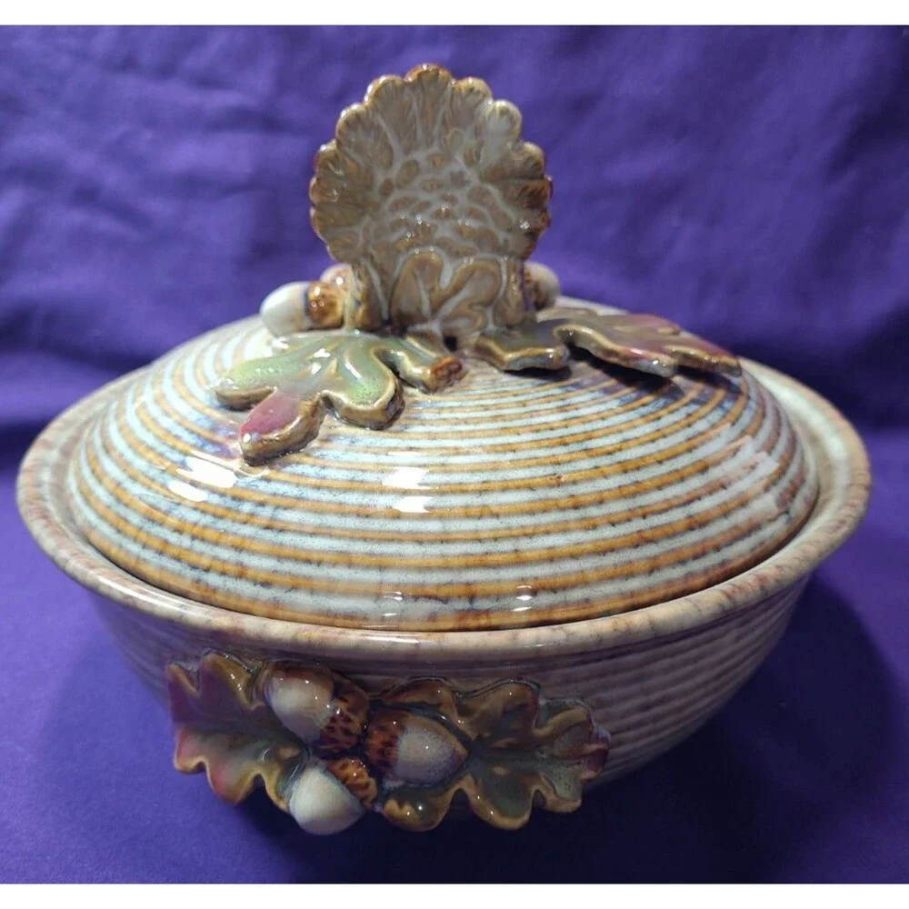Unmarked this ceramic